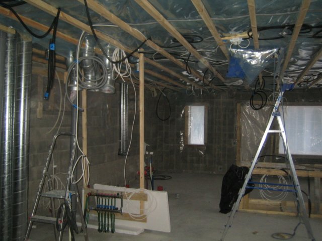 Yläkerran piuhaviidakkoa ylkerranpiuhaviidakkoa.jpg