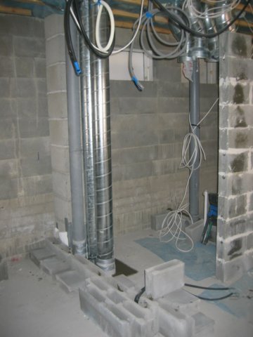 Yläkerran varastohuone ylkerranvarastohuone.jpg